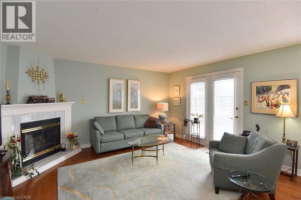 230 Meadowbrook Drive Unit# 8, Ancaster, Ontario  L9G 4V2 - Photo 8 - 40799559