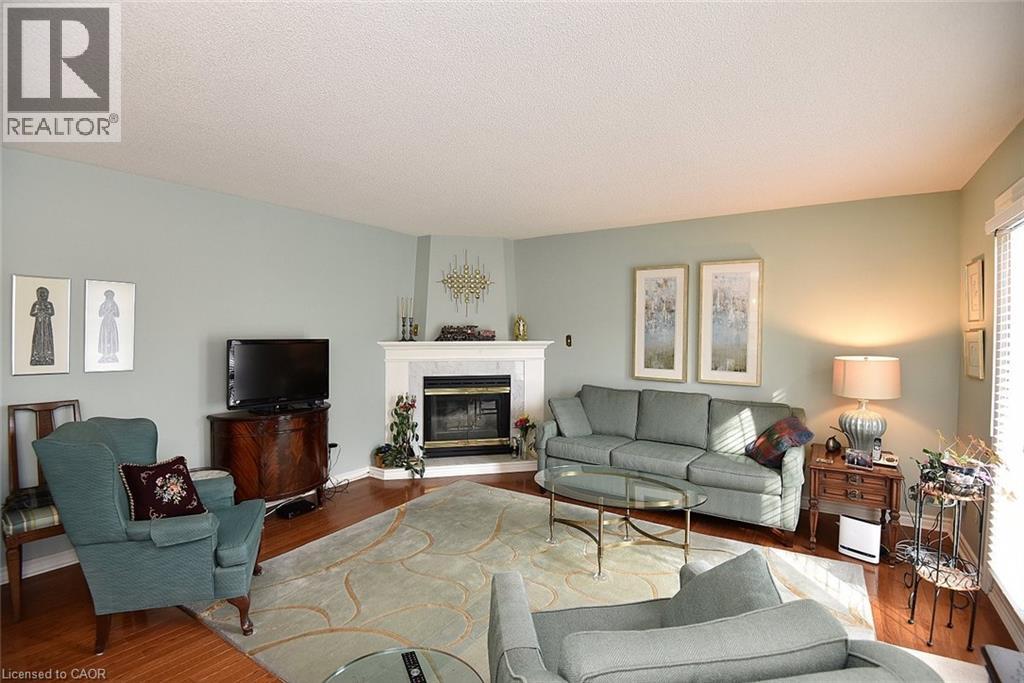 230 Meadowbrook Drive Unit# 8, Ancaster, Ontario  L9G 4V2 - Photo 9 - 40799559