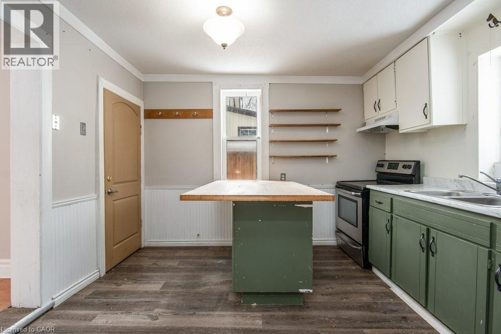 40 Krug Street, Kitchener, Ontario  N2H 2X7 - Photo 18 - 40791082