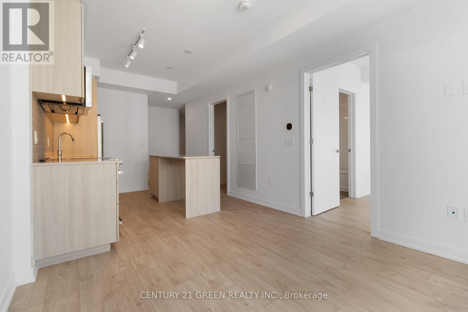 610 - 750 Whitlock Avenue, Milton, Ontario  L9E 2B4 - Photo 11 - W12716174