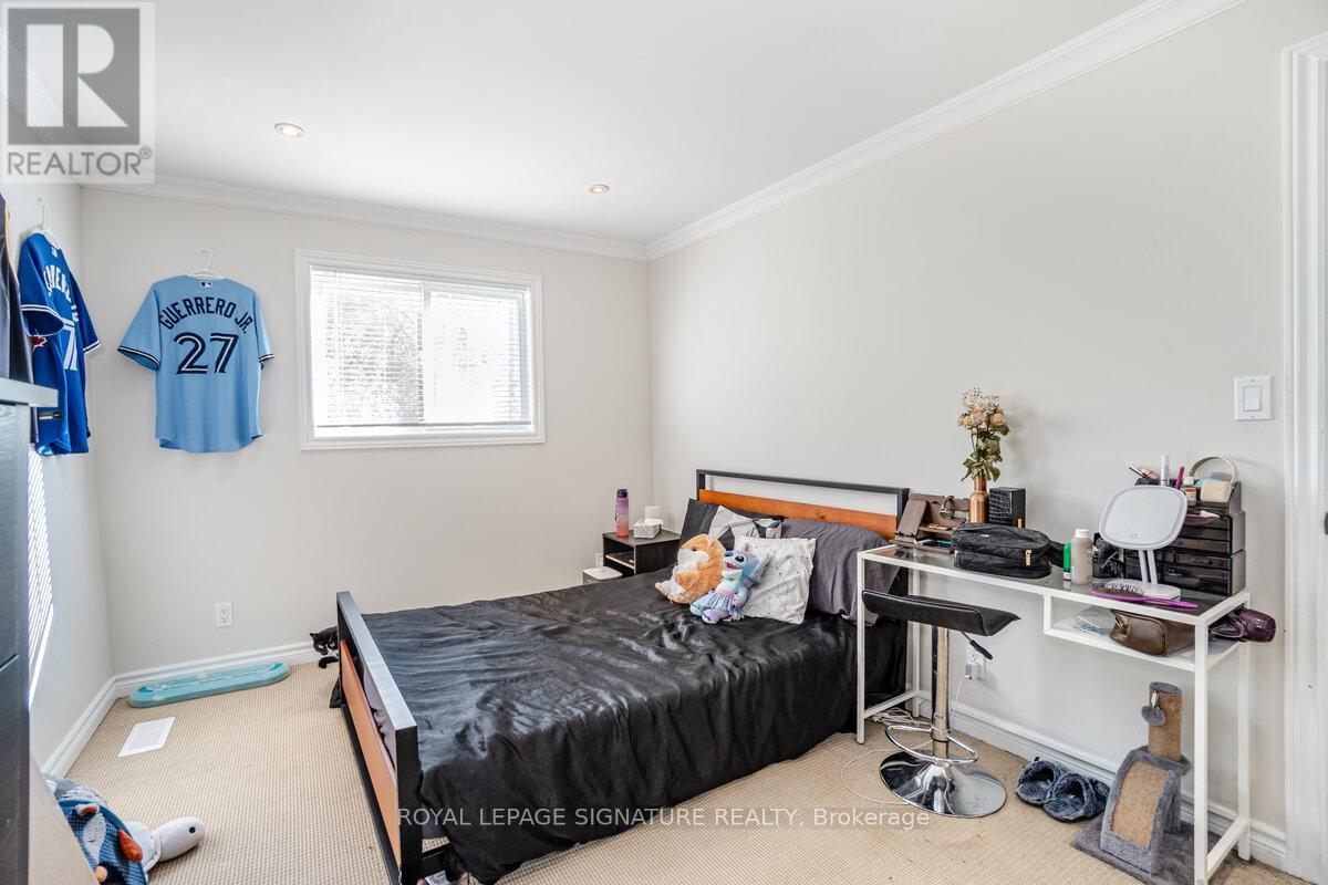 1 - 1078 Eastmount Avenue, Mississauga, Ontario  L5E 1Z3 - Photo 17 - W12716190