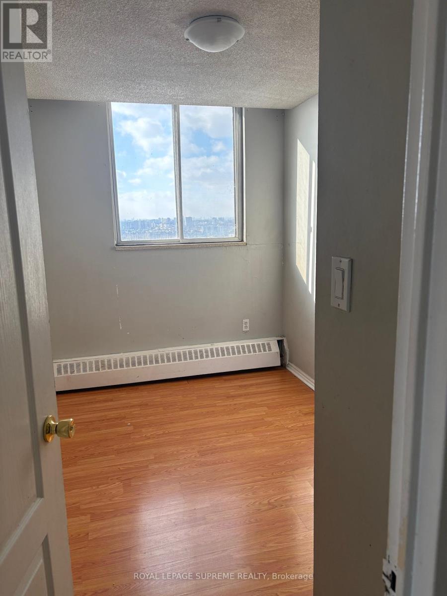 1215 - 100 Lotherton Pathway, Toronto, Ontario  M6B 2G8 - Photo 8 - W12716218