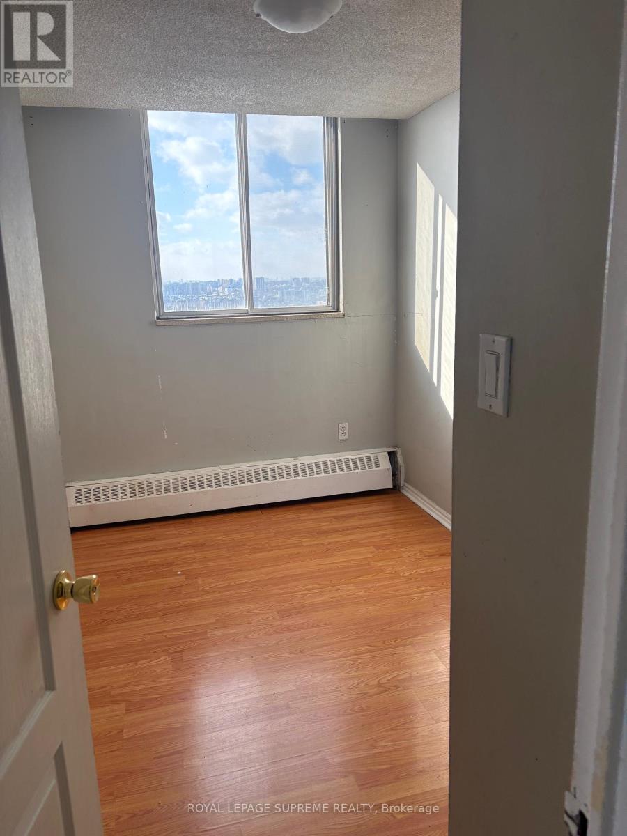 1215 - 100 Lotherton Pathway, Toronto, Ontario  M6B 2G8 - Photo 9 - W12716218