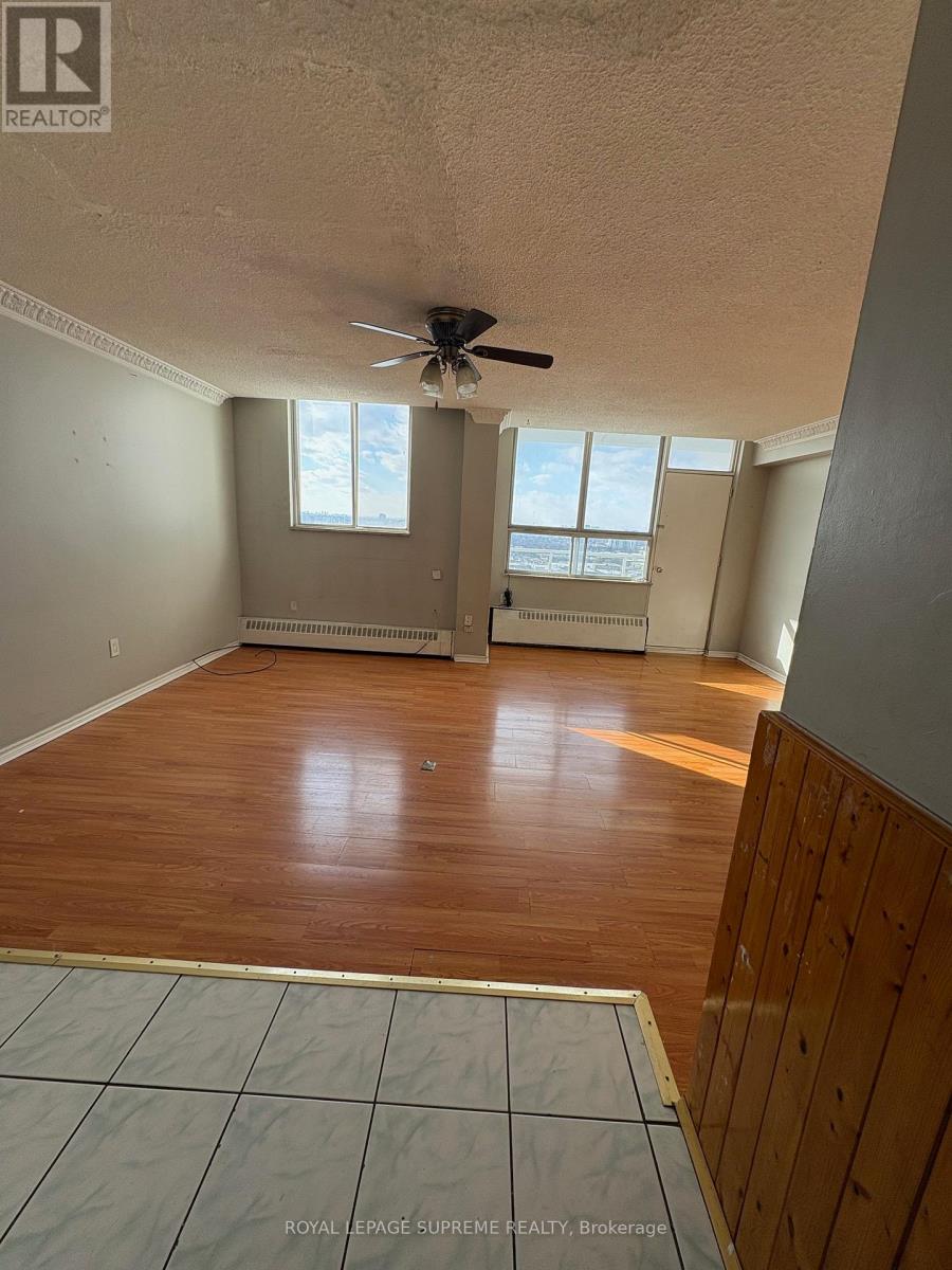 1215 - 100 Lotherton Pathway, Toronto, Ontario  M6B 2G8 - Photo 6 - W12716234