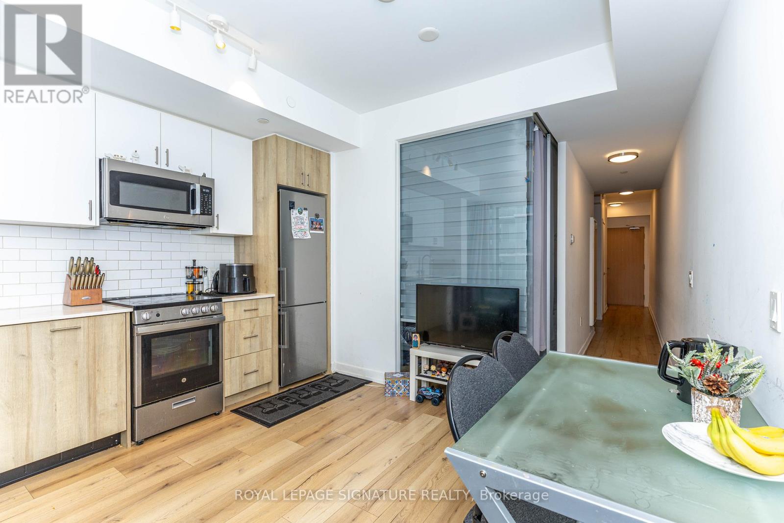 513 - 1195 The Queensway, Toronto, Ontario  M8Z 1R6 - Photo 9 - W12716252