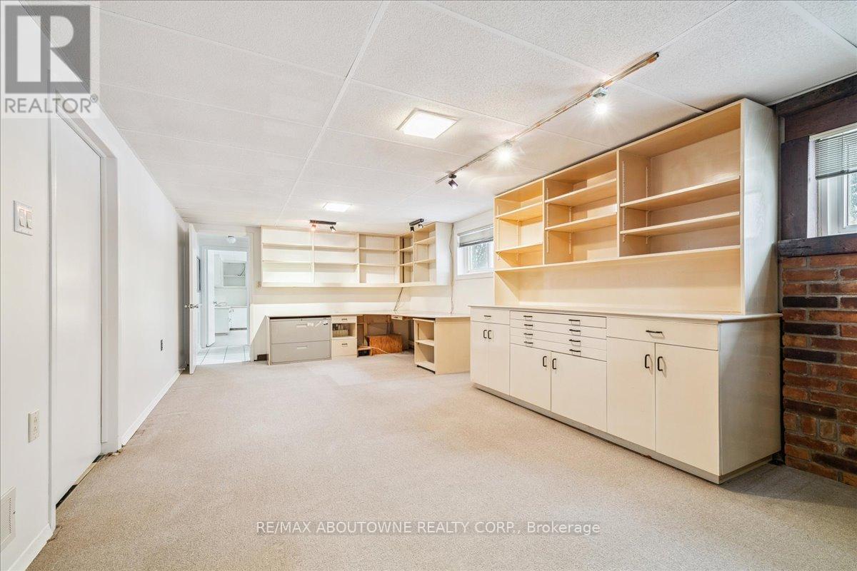 25 Bannisdale Way, Hamilton, Ontario  L0R 1H2 - Photo 31 - X12716158