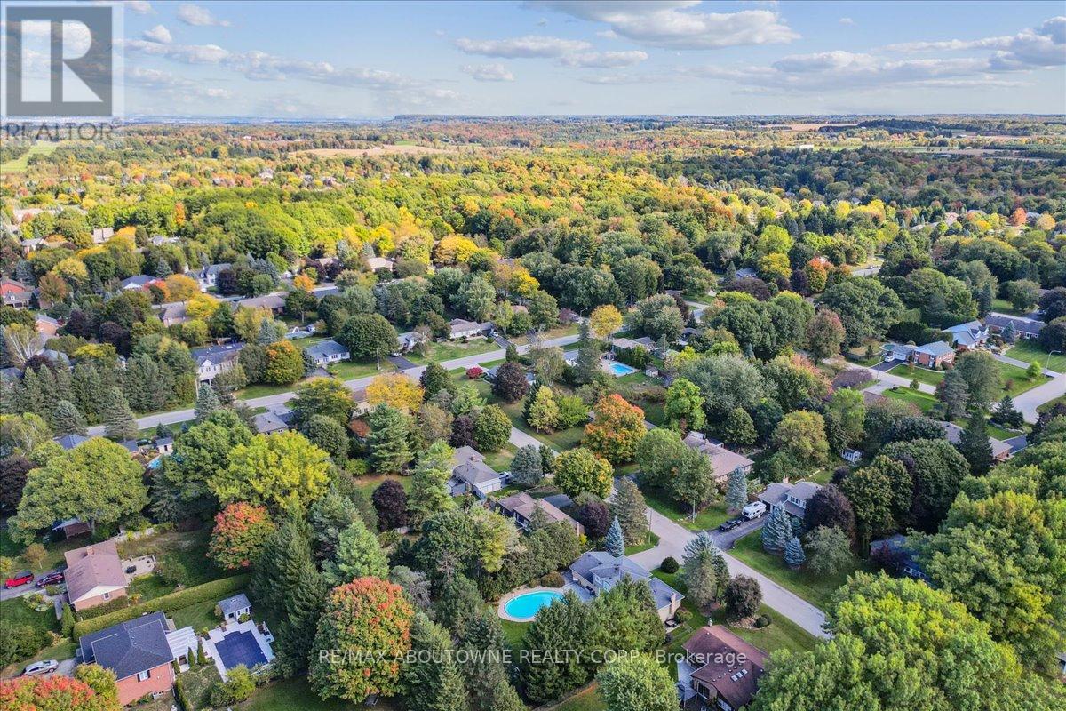 25 Bannisdale Way, Hamilton, Ontario  L0R 1H2 - Photo 49 - X12716158