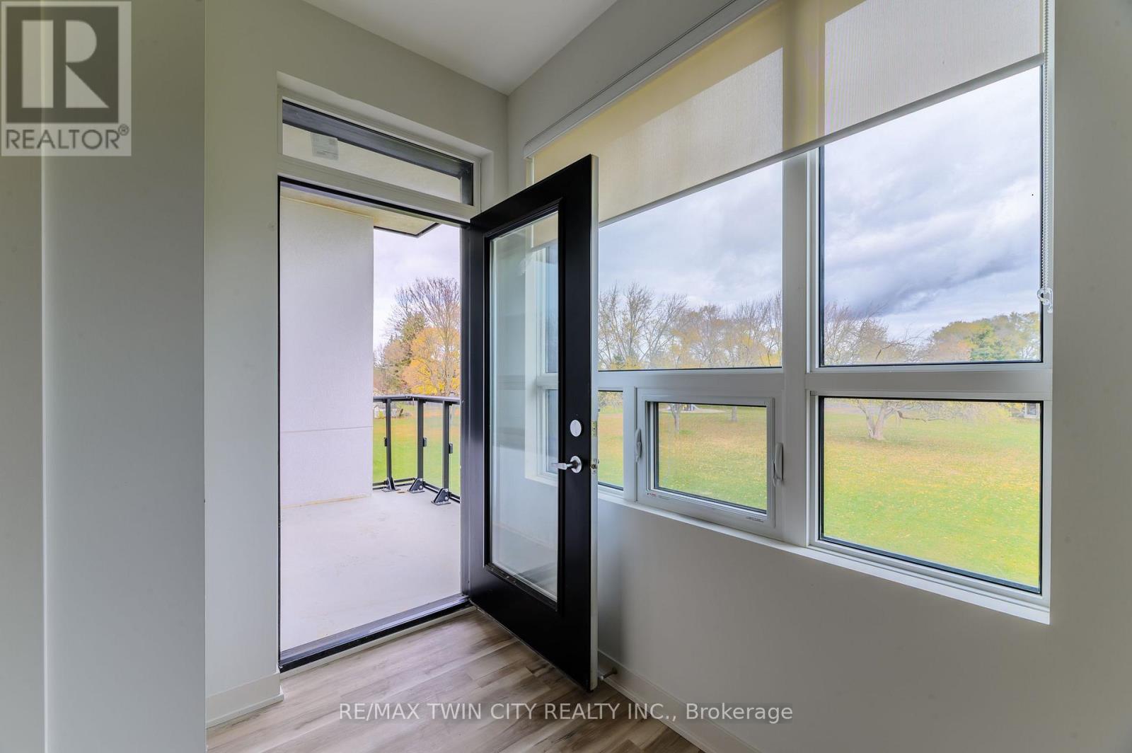 201 - 152 North Park Street, Brantford, Ontario  N3R 4K5 - Photo 8 - X12716180