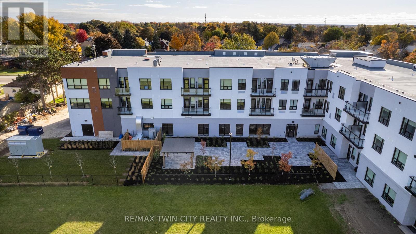 118 - 152 North Park Street, Brantford, Ontario  N3R 4K5 - Photo 14 - X12716182