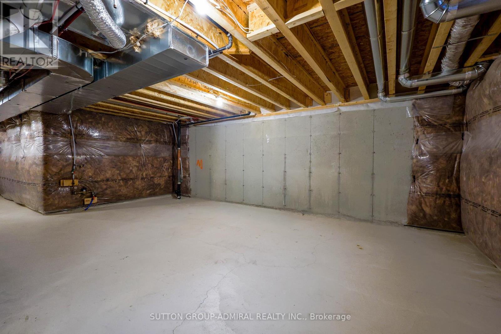 81 Oaktree Drive, Haldimand, Ontario  N3W 0C7 - Photo 17 - X12716210