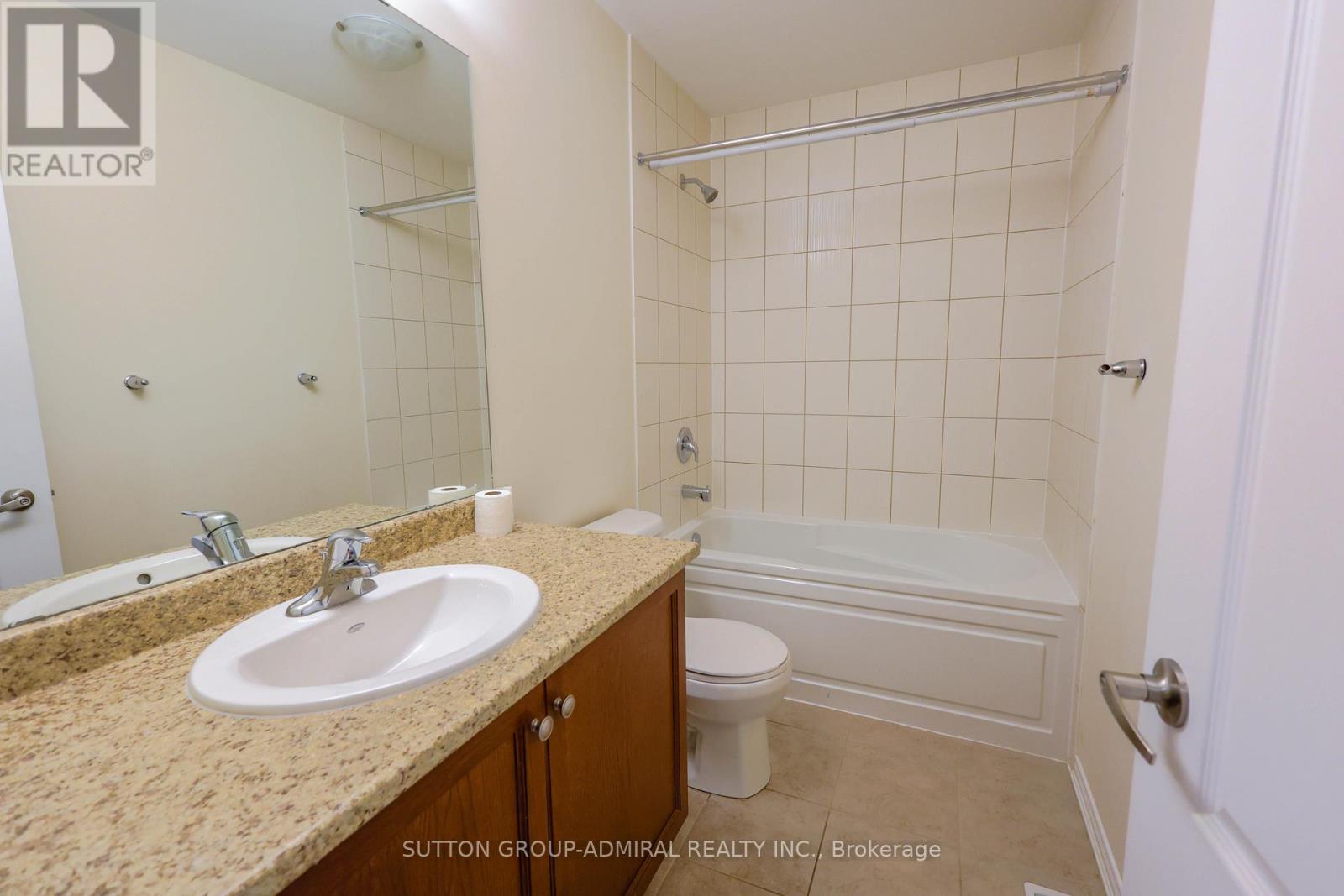 81 Oaktree Drive, Haldimand, Ontario  N3W 0C7 - Photo 7 - X12716210