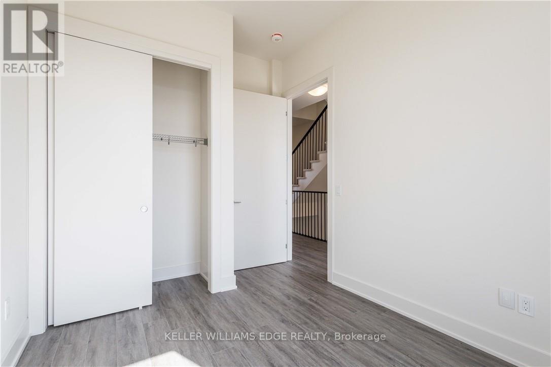 52 Windward Drive, Grimsby, Ontario  L3M 4E8 - Photo 17 - X12716246