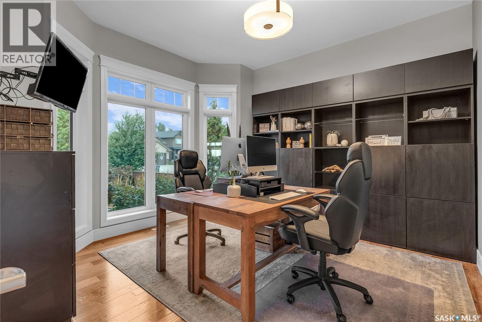 250 Whalley Crescent, Saskatoon, Saskatchewan  S7T 0E6 - Photo 2 - SK027171