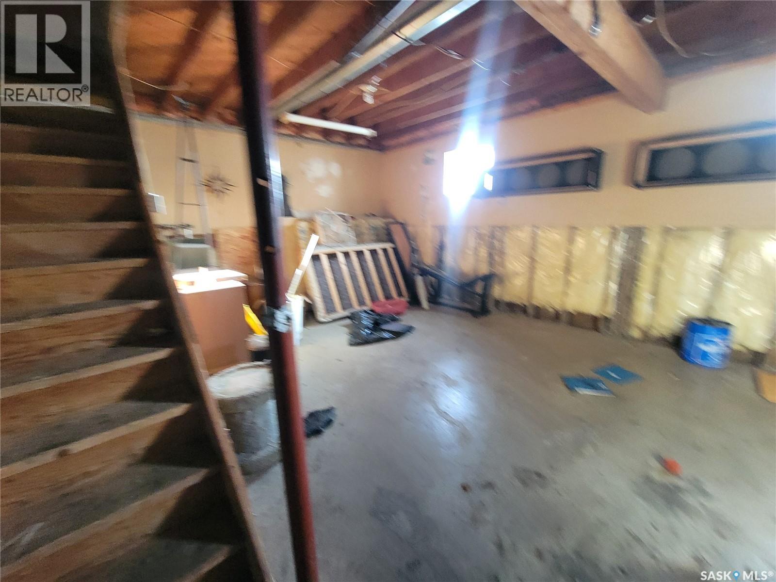 5203 & 5205 Press Avenue, Macklin, Saskatchewan  S0L 2S0 - Photo 18 - SK027132