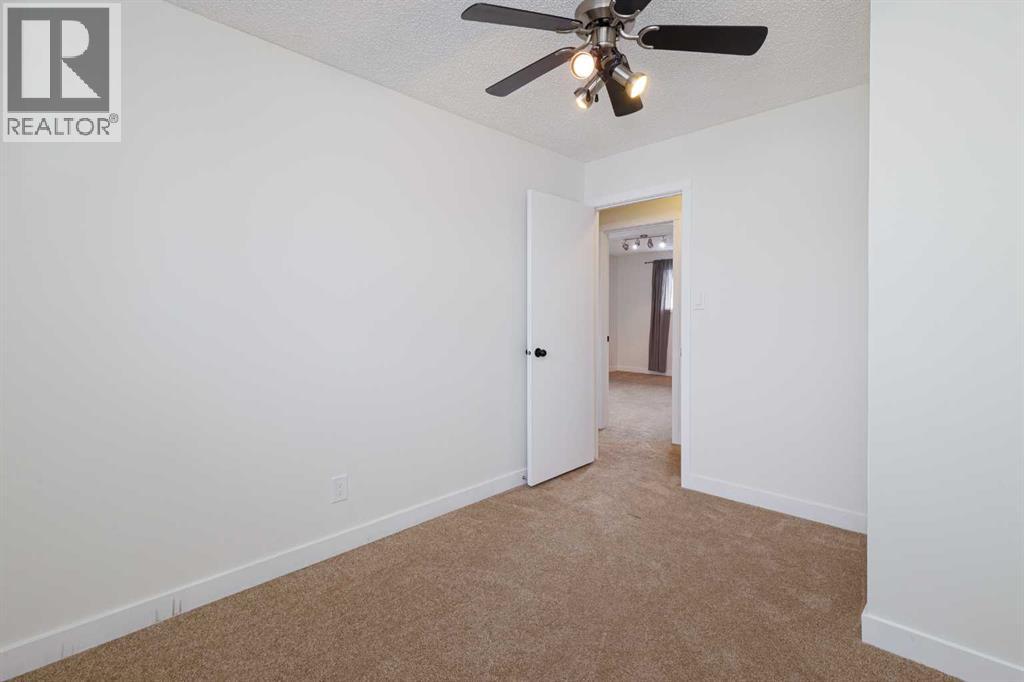 256 Queen Tamara Way Se, Calgary, Alberta  T2J 4E7 - Photo 25 - A2278377