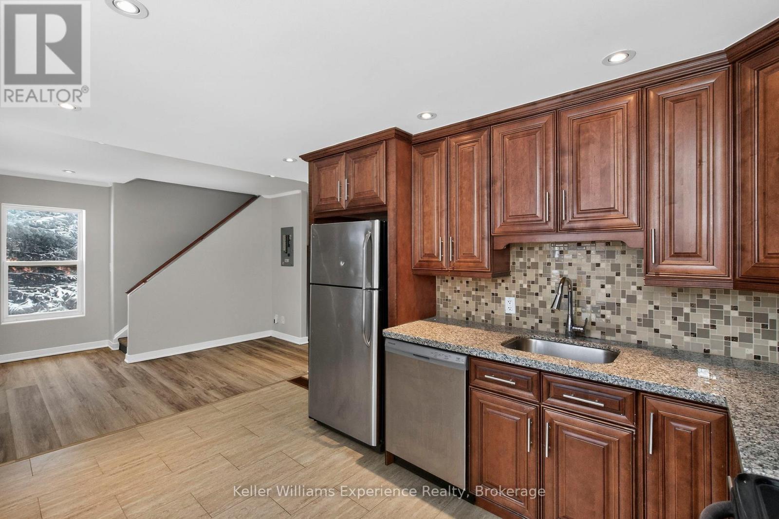 1 - 295 Bay Street, Midland, Ontario  L4R 1K1 - Photo 14 - S12716530