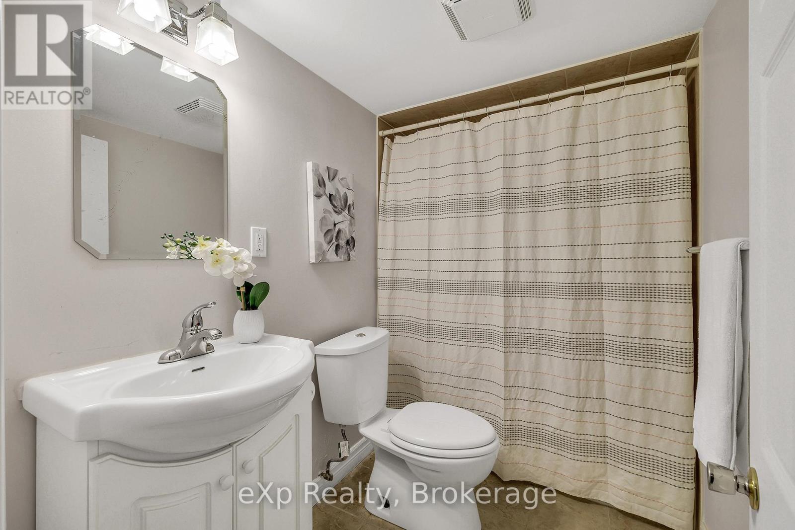 3390 Columbine Crescent, Mississauga, Ontario L5N 6A9 - Photo 27 - W12716284