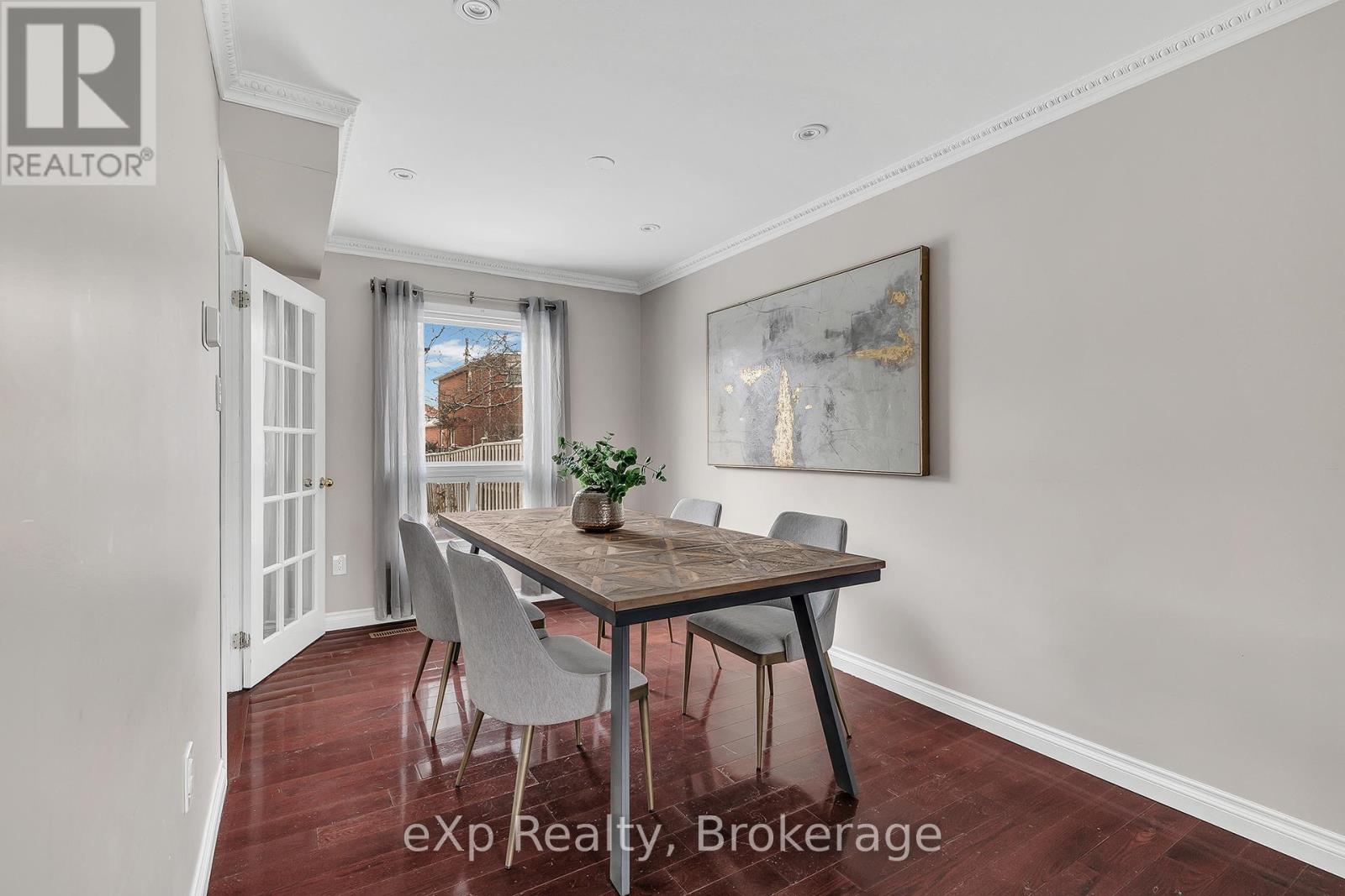 3390 Columbine Crescent, Mississauga, Ontario L5N 6A9 - Photo 5 - W12716284