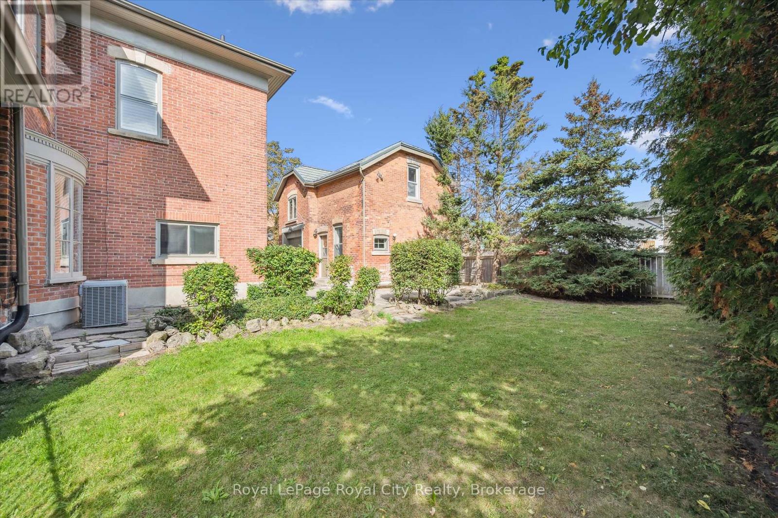 143 Norfolk Street, Guelph, Ontario  N1H 4J7 - Photo 11 - X12716492