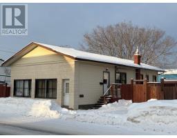 136 Court ST S, Thunder Bay, Ontario