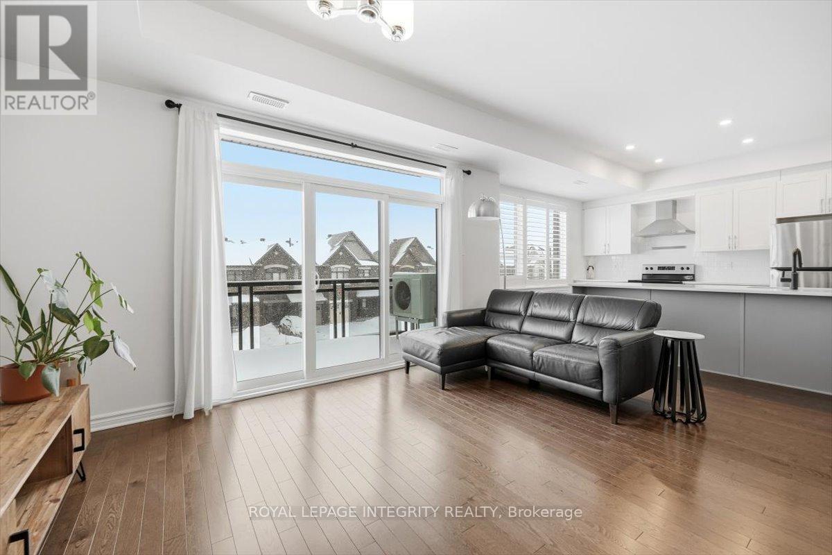 359 Axis Way, Ottawa, Ontario  K1W 0L7 - Photo 12 - X12716332