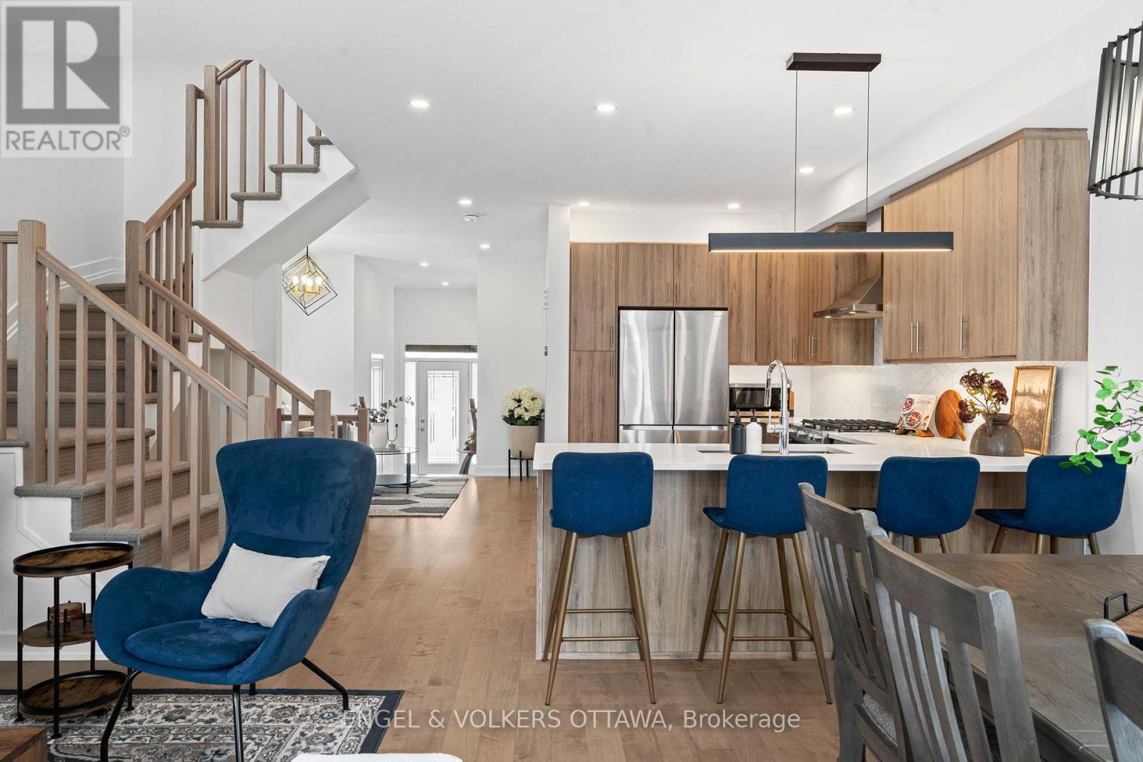 2038 Allegrini Terrace, Ottawa, Ontario  K2S 2S7 - Photo 12 - X12716344