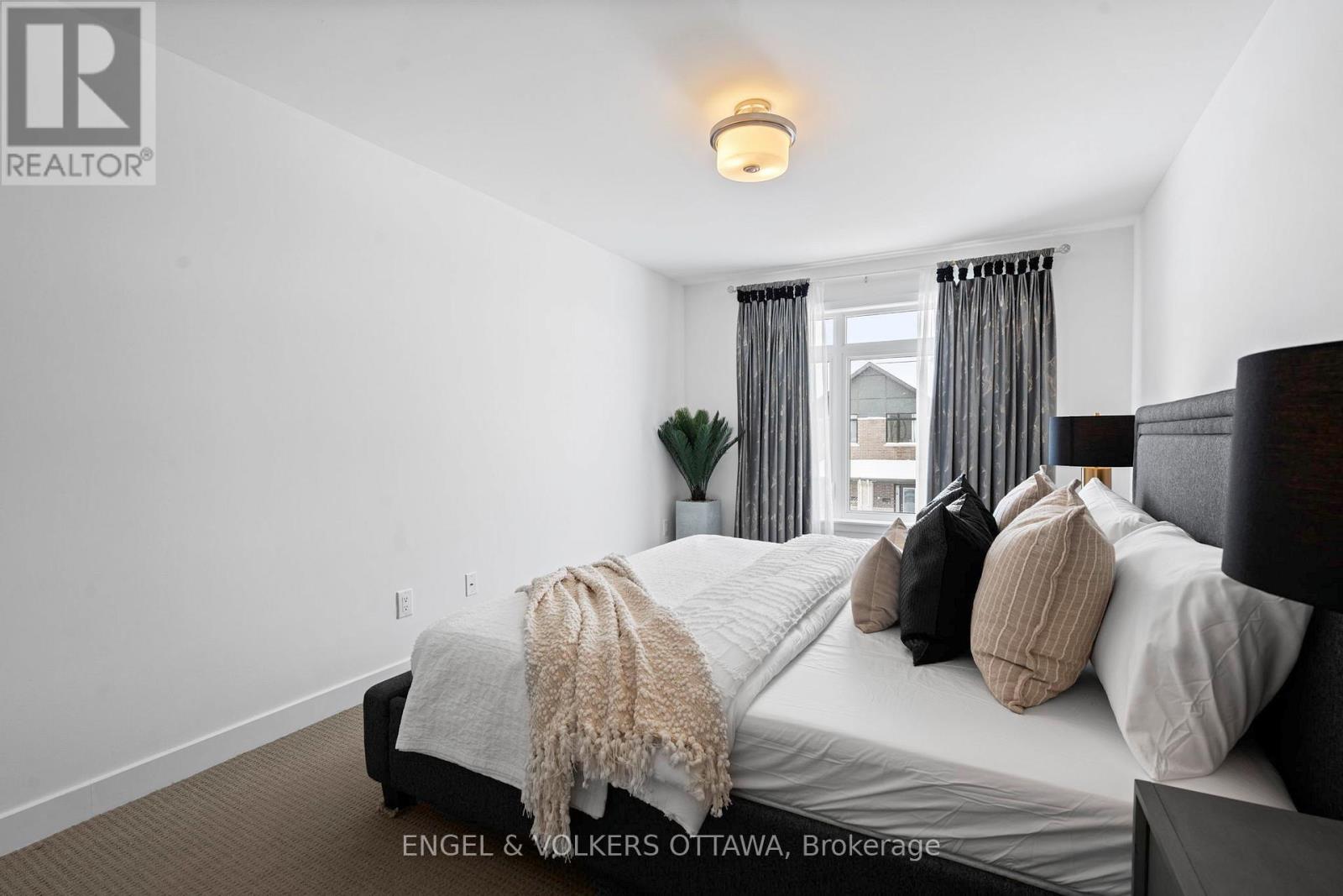 2038 Allegrini Terrace, Ottawa, Ontario  K2S 2S7 - Photo 22 - X12716344