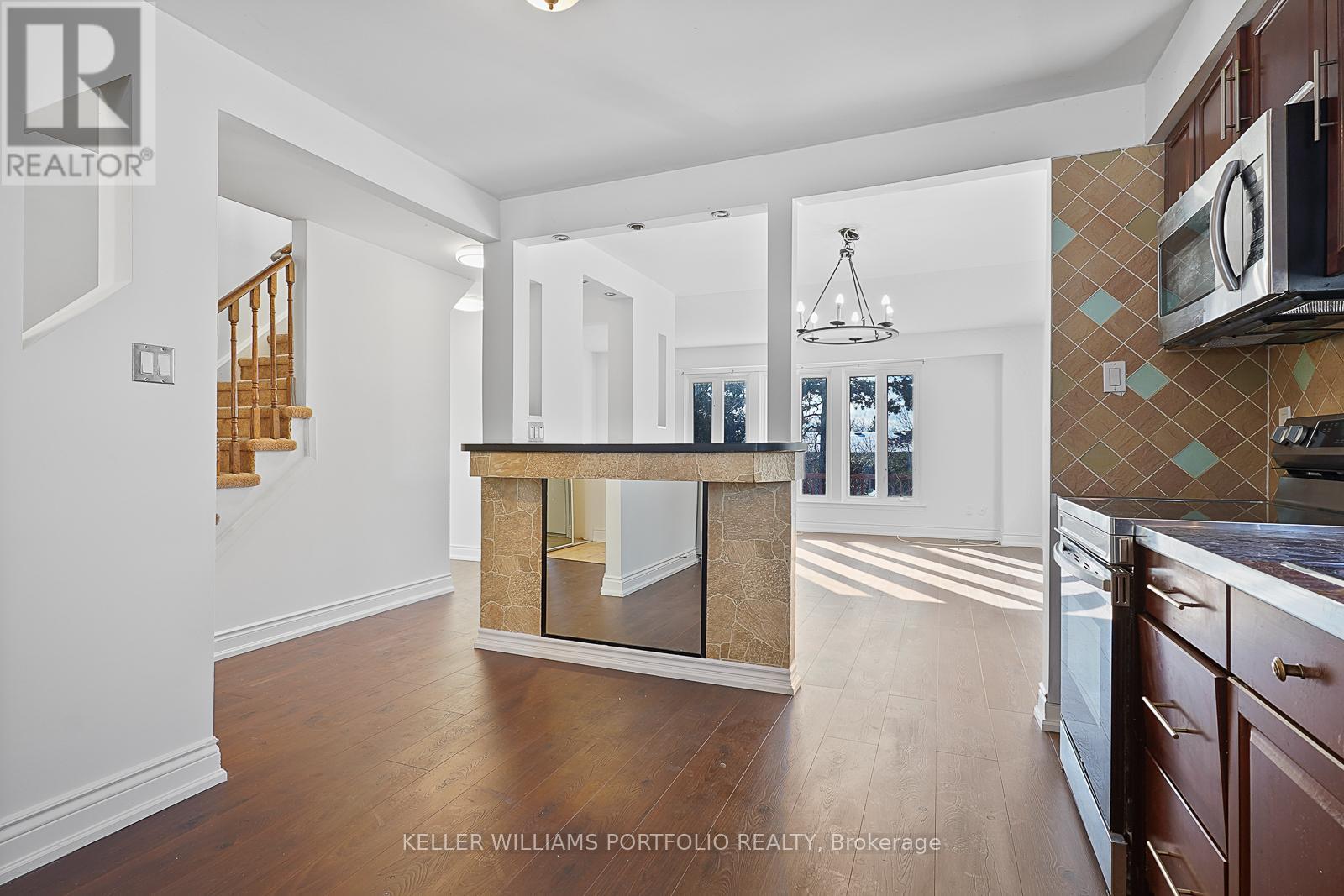 37 Banner Crescent, Ajax, Ontario  L1S 3S8 - Photo 12 - E12712494