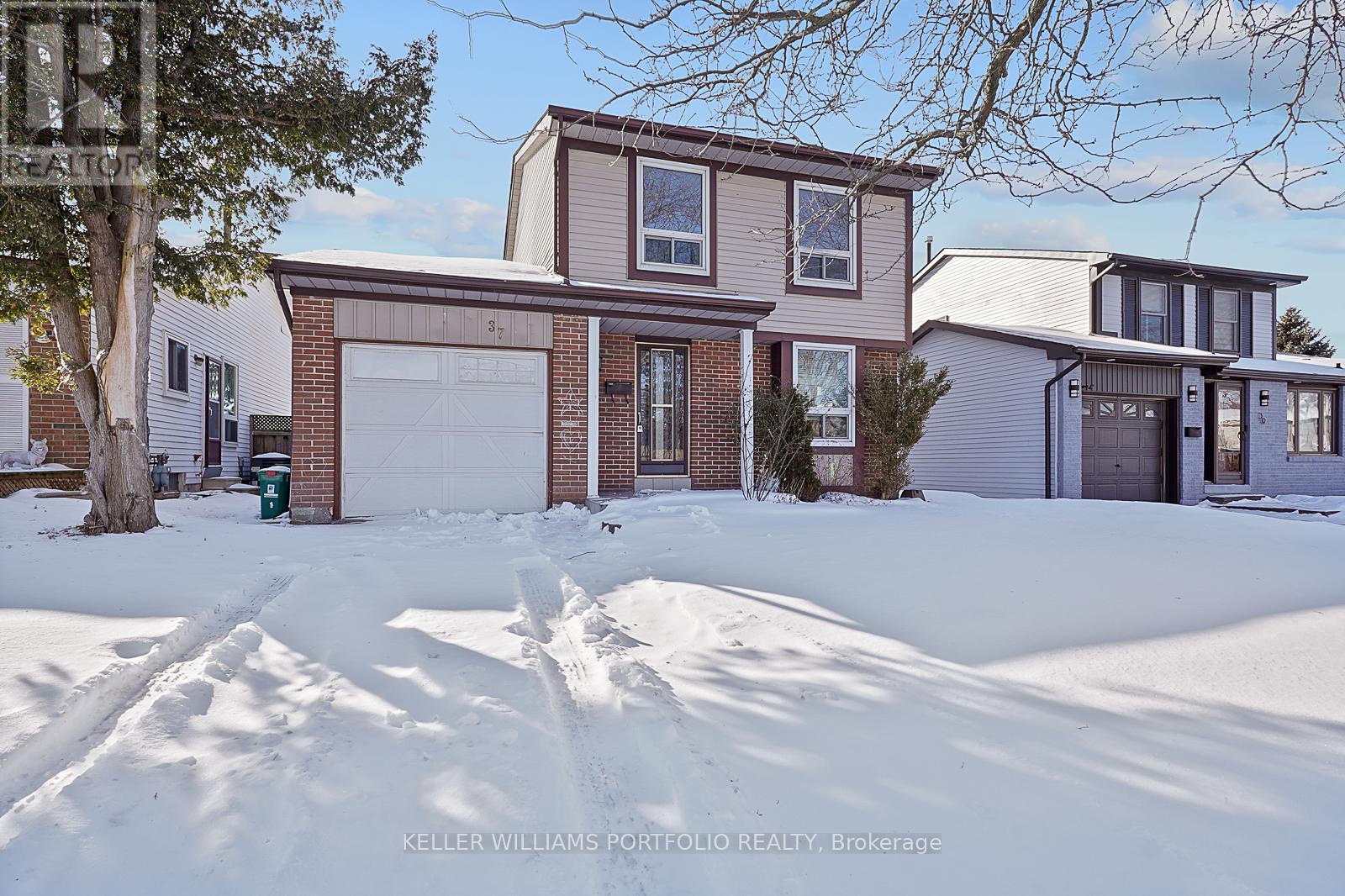 37 Banner Crescent, Ajax, Ontario  L1S 3S8 - Photo 2 - E12712494