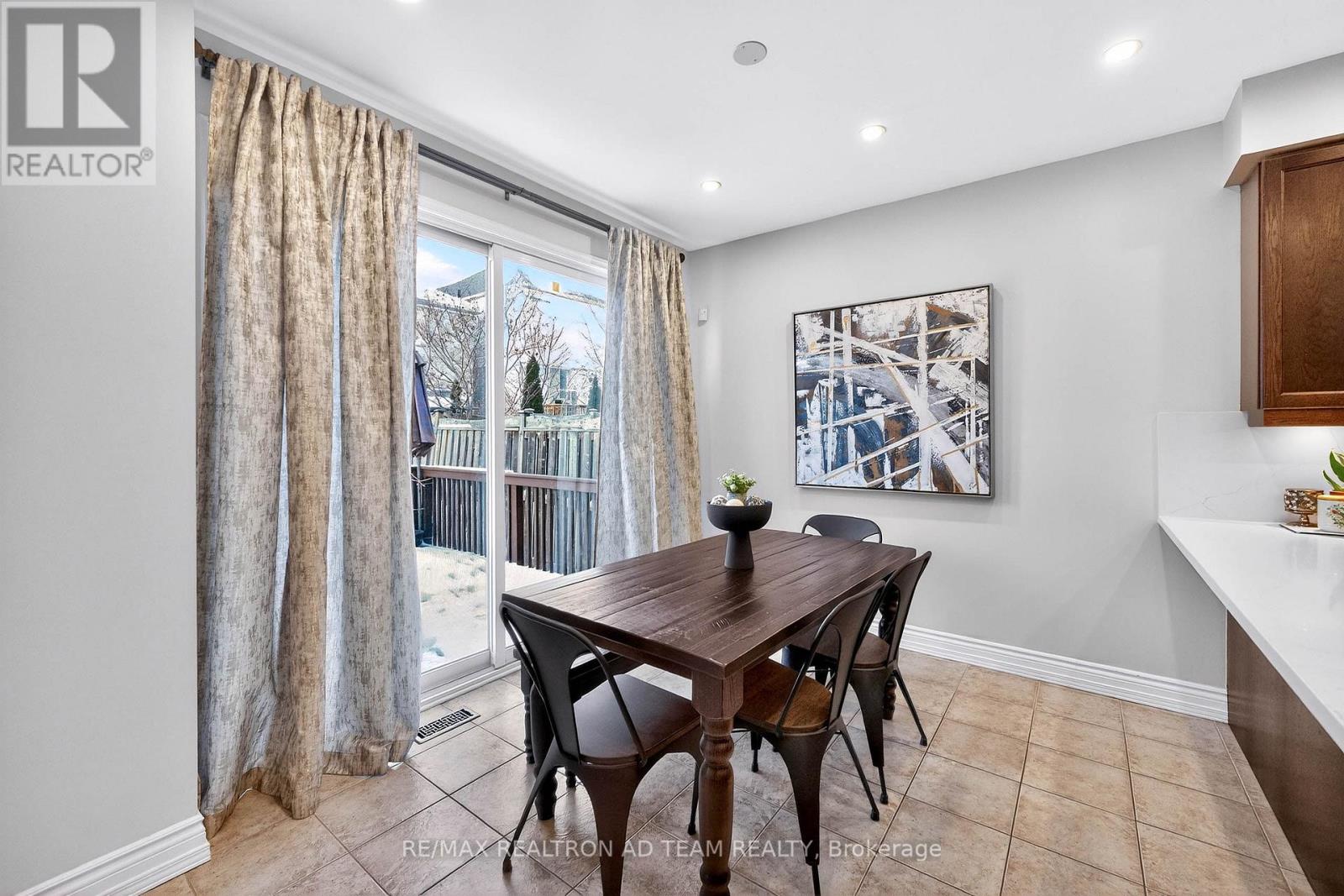 18 Byram Downs Street, Ajax, Ontario  L1Z 1R5 - Photo 10 - E12713072