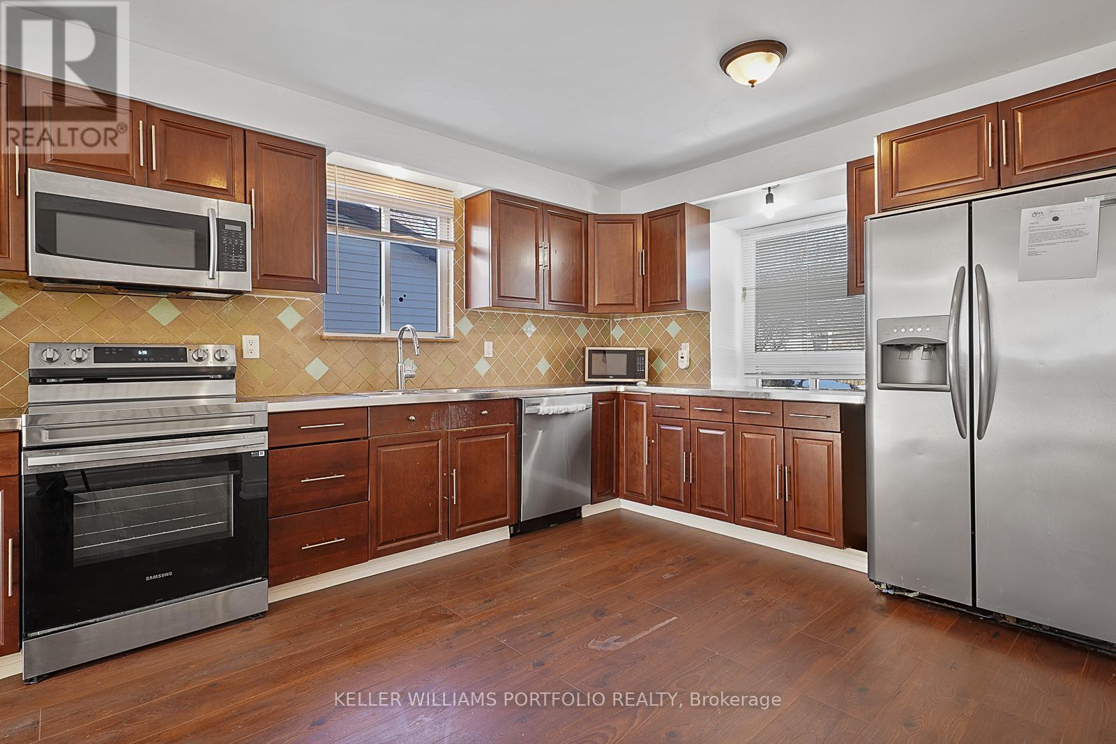 37 Banner Crescent, Ajax, Ontario  L1S 3S8 - Photo 8 - E12712494