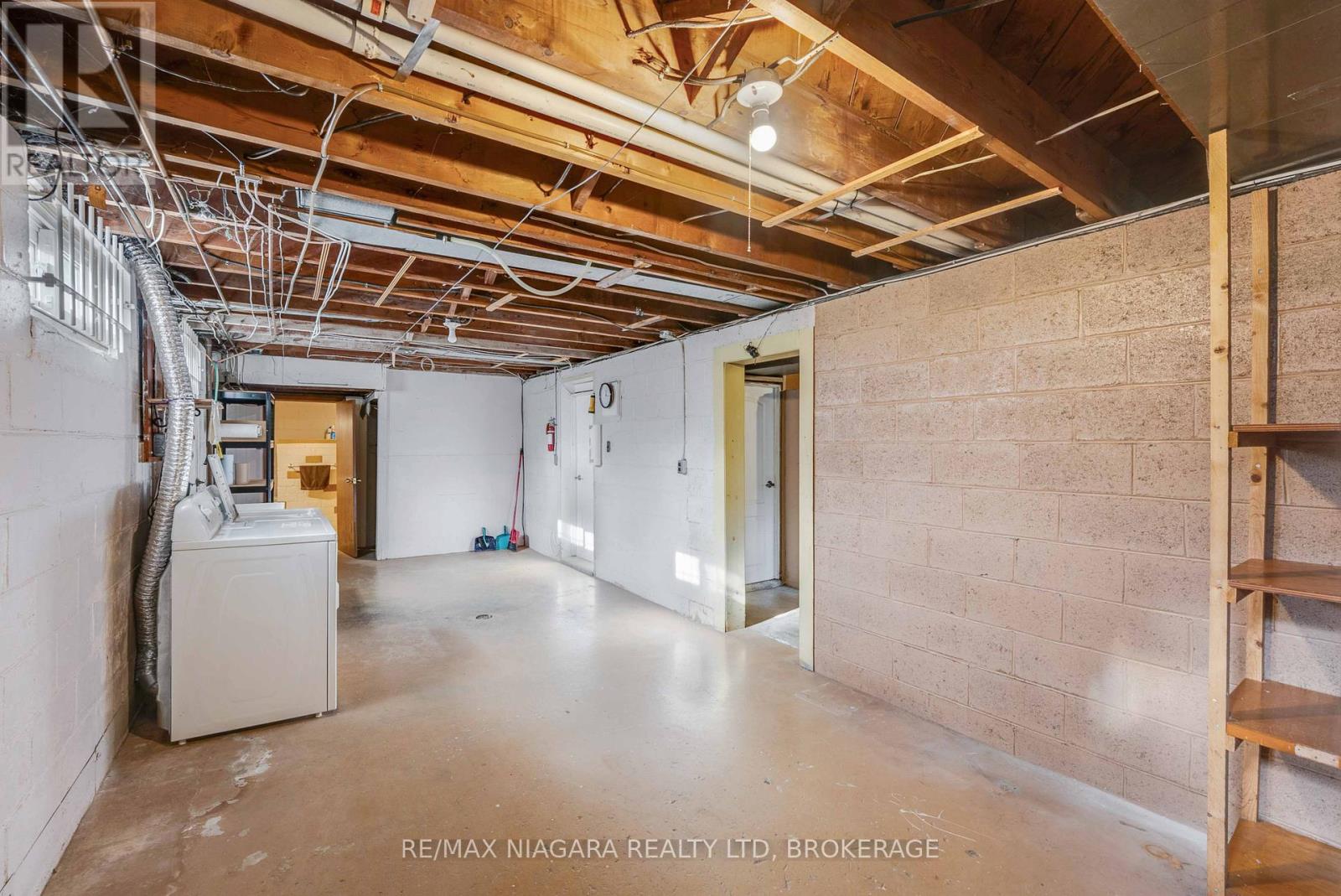 53 Metcalfe Street, Thorold, Ontario  L2V 3A2 - Photo 23 - X12716326