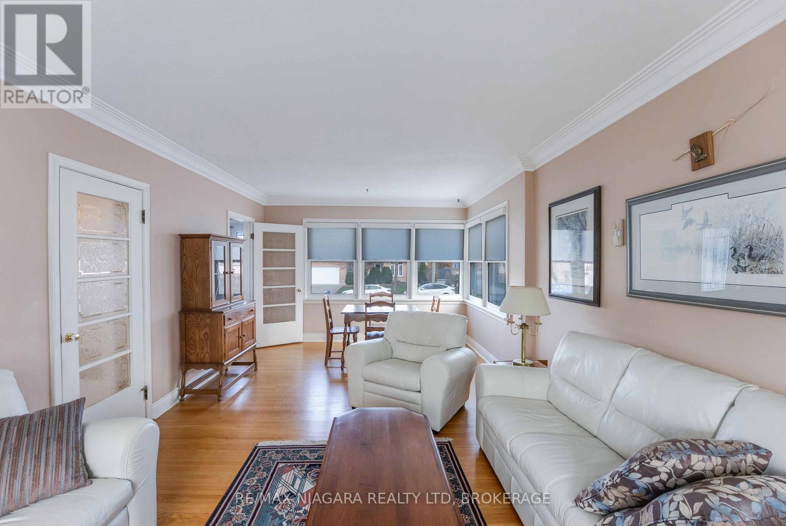 53 Metcalfe Street, Thorold, Ontario  L2V 3A2 - Photo 7 - X12716326