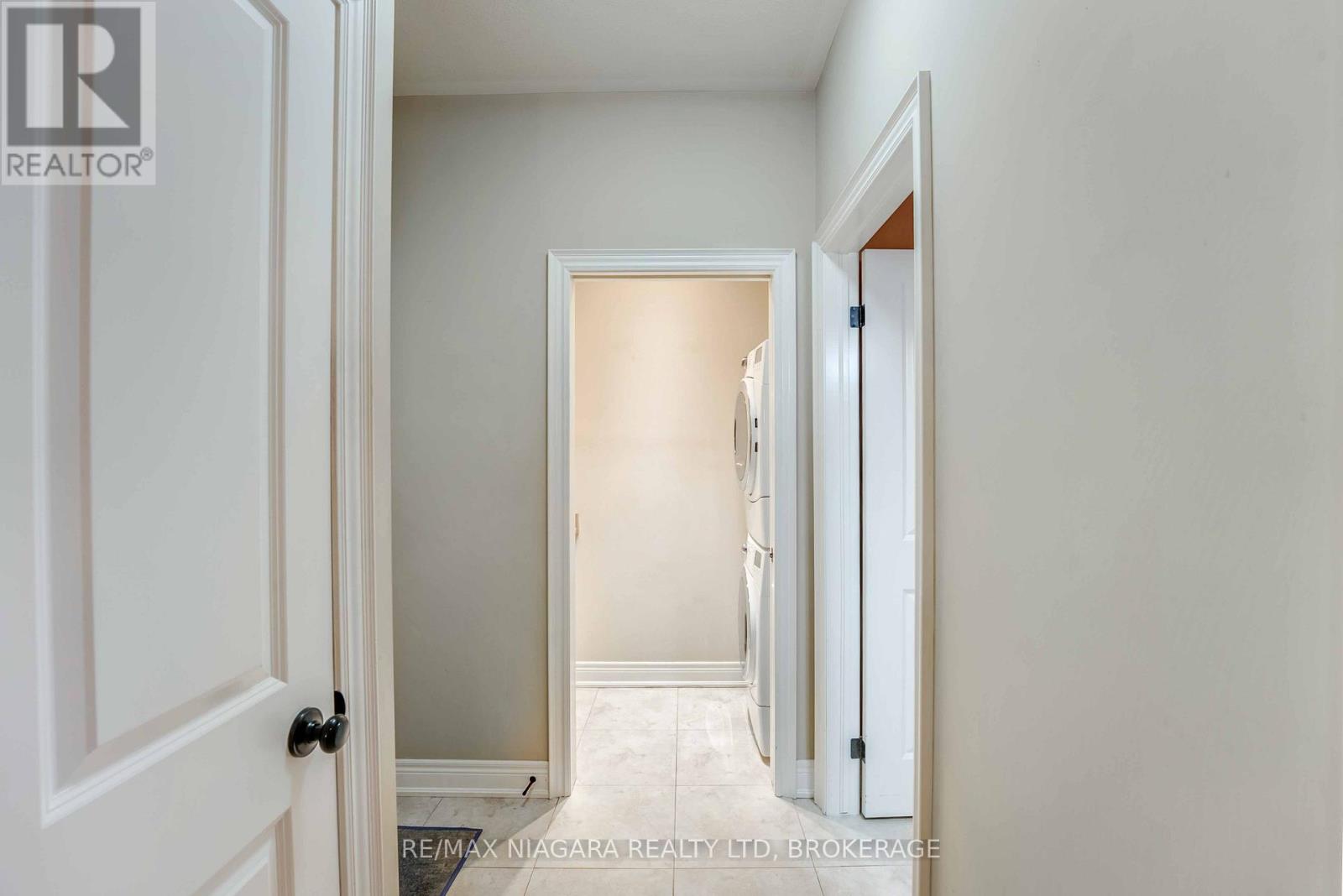 24 Emerald Common, St. Catharines, Ontario  L2M 0A7 - Photo 20 - X12716334