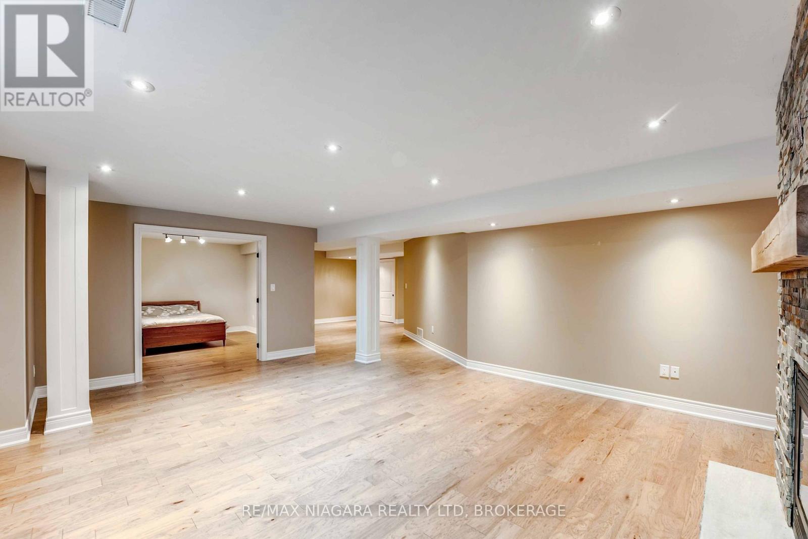 24 Emerald Common, St. Catharines, Ontario  L2M 0A7 - Photo 29 - X12716334