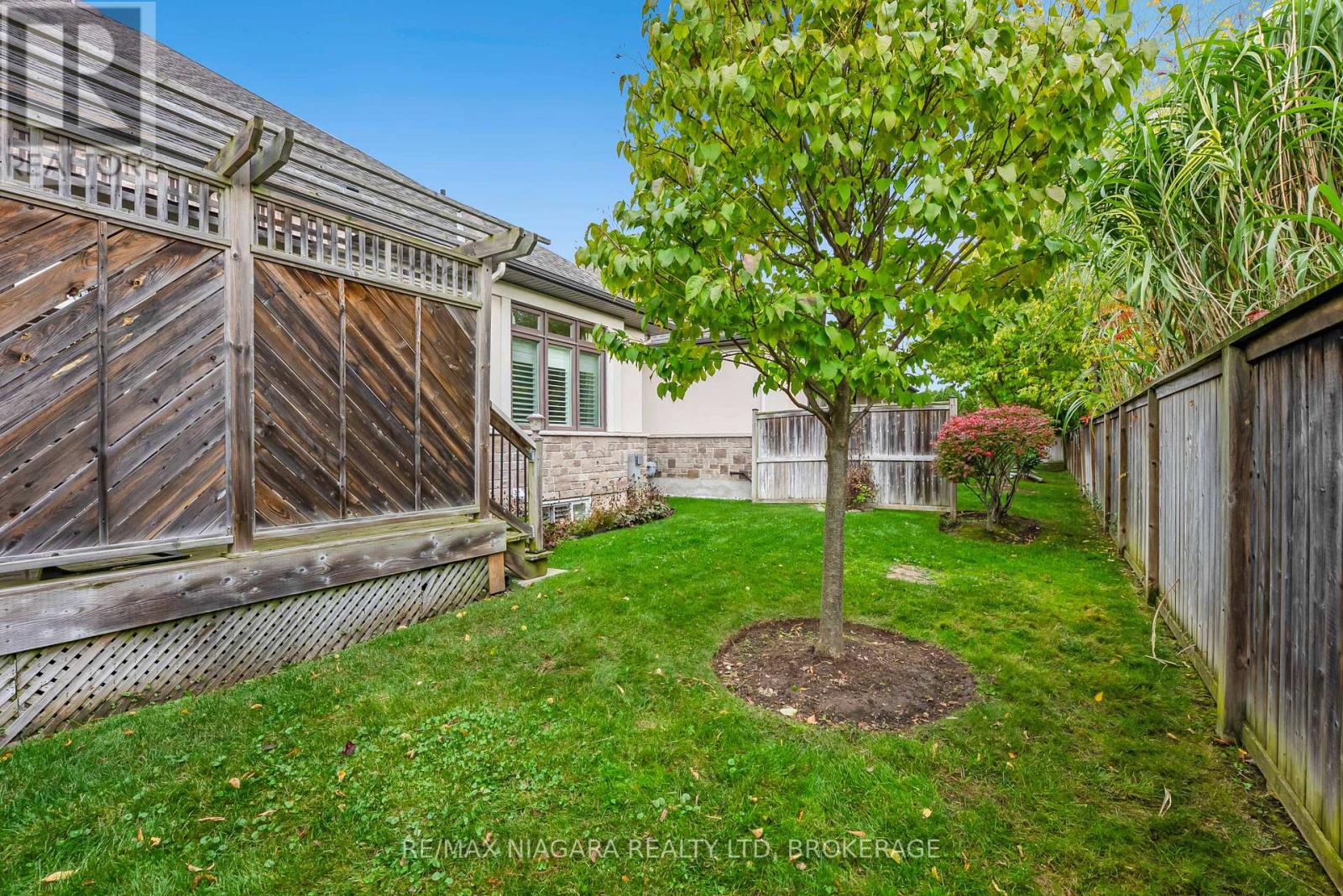 24 Emerald Common, St. Catharines, Ontario  L2M 0A7 - Photo 36 - X12716334