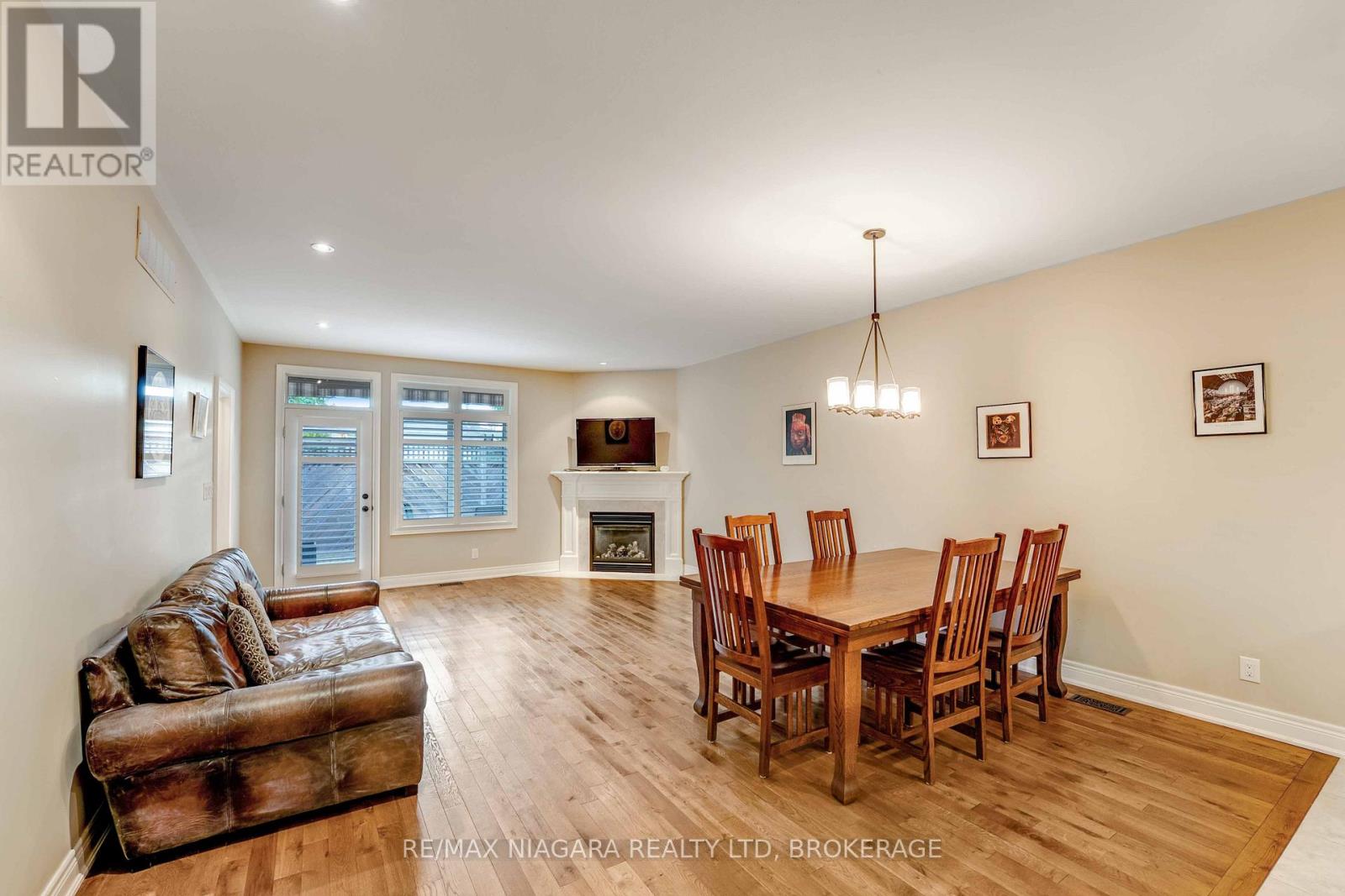 24 Emerald Common, St. Catharines, Ontario  L2M 0A7 - Photo 9 - X12716334