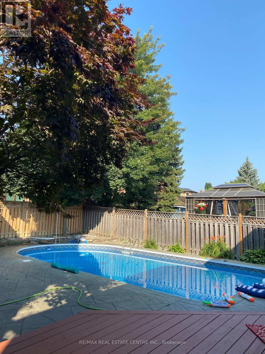 38 Sapphire Crescent, Brampton, Ontario  L6Z 4M4 - Photo 49 - W12716056