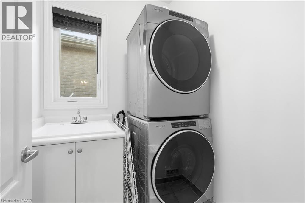 33 Mountain Heights Place, Waterdown, Ontario  L8B 1X7 - Photo 29 - 40796571