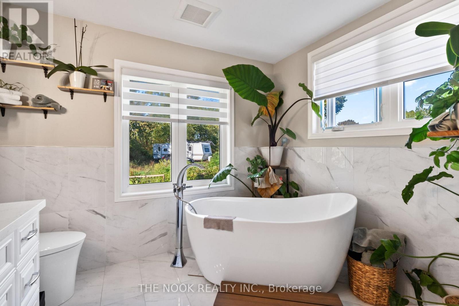 46 Mcguire Beach Road, Kawartha Lakes, Ontario  K0M 2B0 - Photo 13 - X12716380