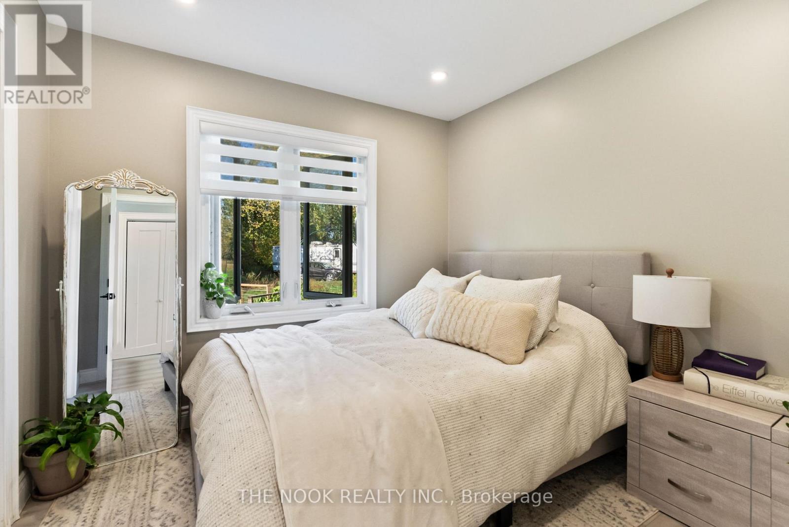 46 Mcguire Beach Road, Kawartha Lakes, Ontario  K0M 2B0 - Photo 17 - X12716380