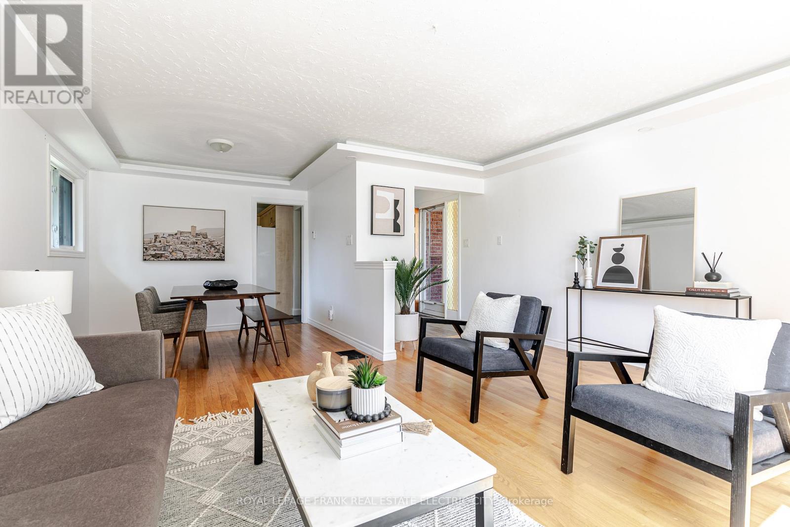 972 Southlawn Drive, Peterborough, Ontario K9J 1G2 - Photo 8 - X12716402