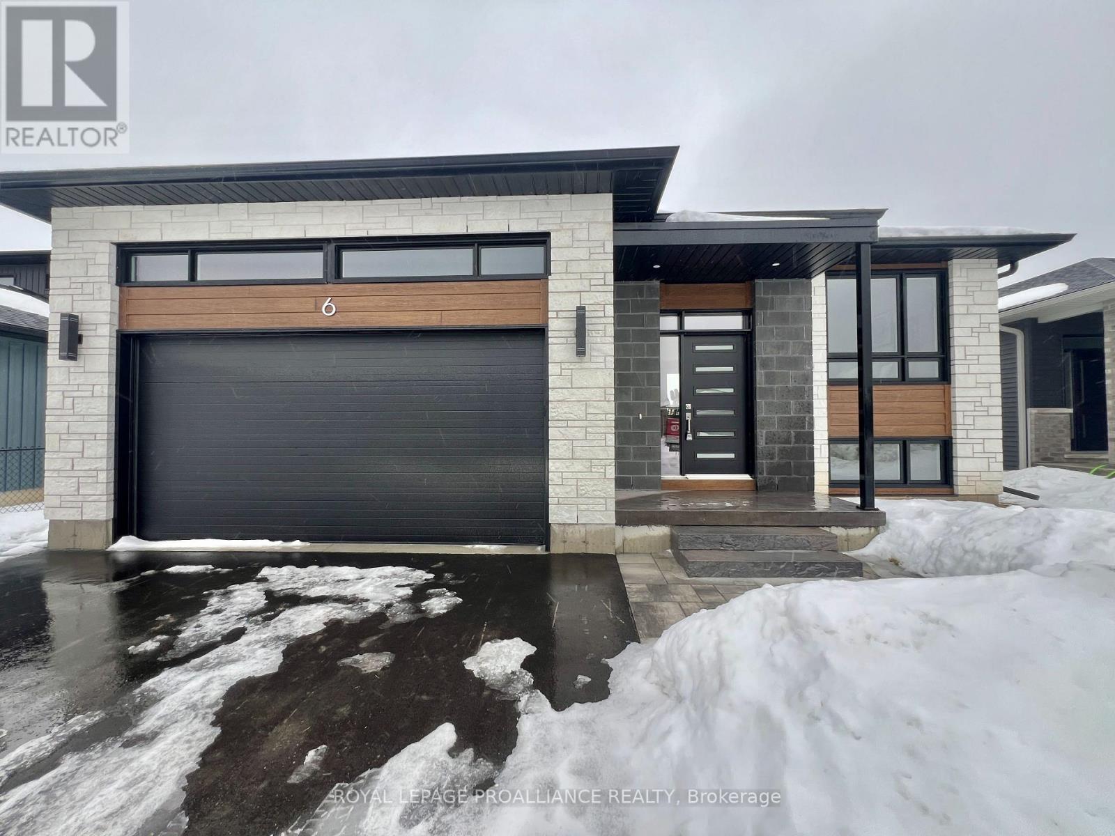 6 Horton Court, Belleville, Ontario  K8P 0H3 - Photo 1 - X12716468