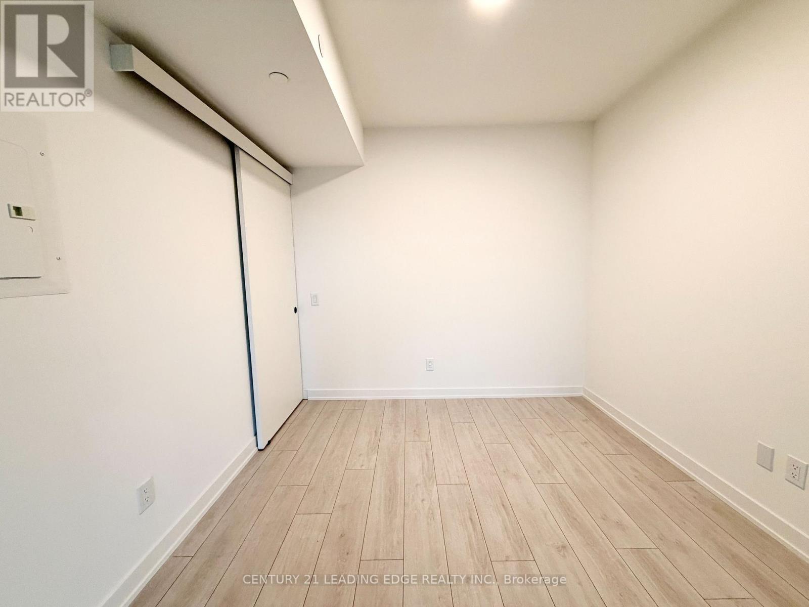 701 - 5 Lakeview Avenue, Toronto, Ontario  M6J 0H3 - Photo 17 - C12716264