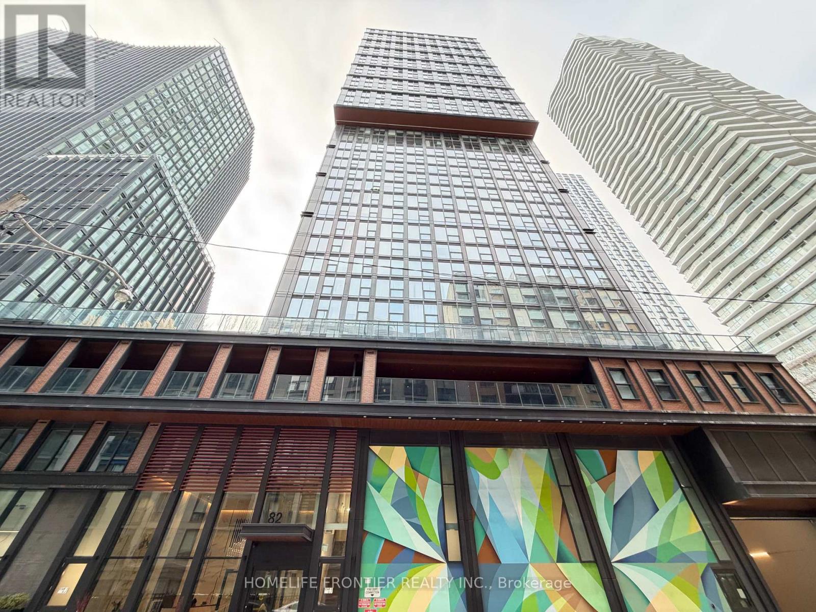 2205 - 82 DALHOUSIE STREET, Toronto, Ontario