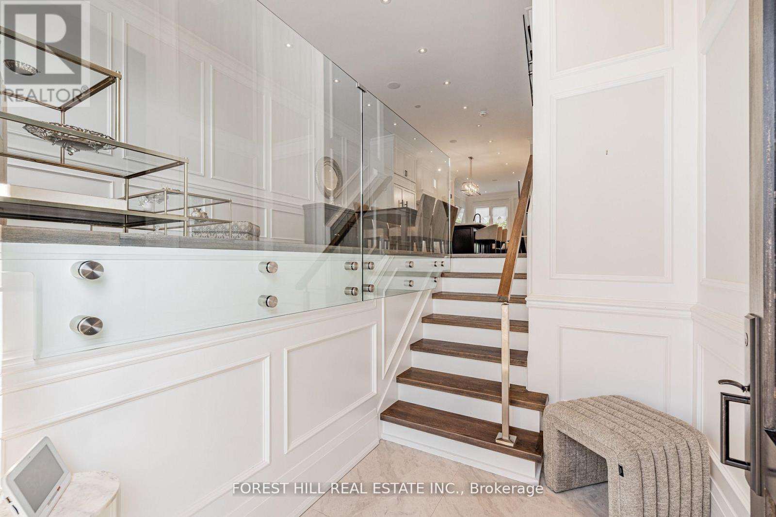 117 Harlandale Avenue, Toronto, Ontario  M2N 1P2 - Photo 2 - C12716312