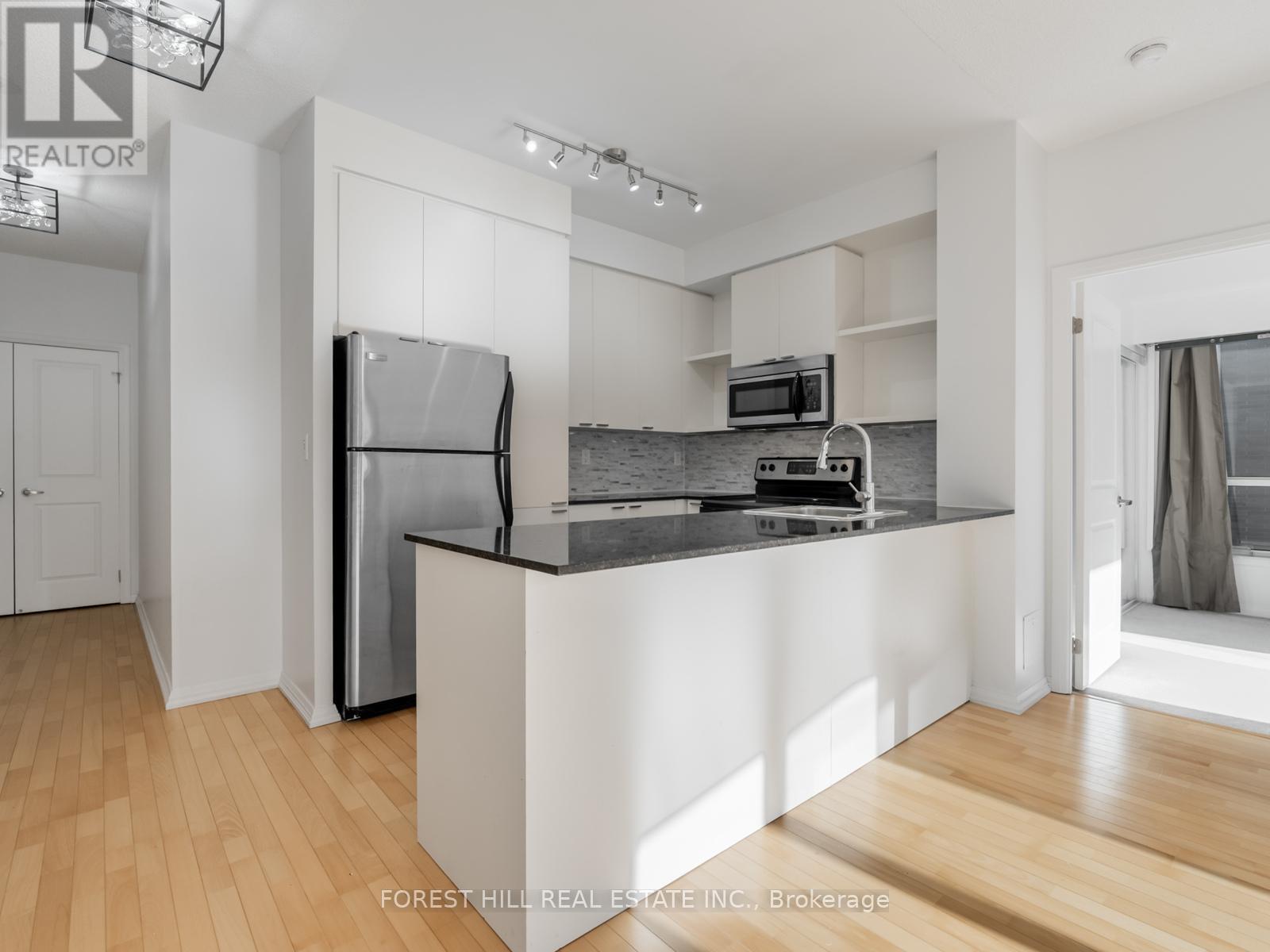 318 - 35 Hayden Street, Toronto, Ontario  M4Y 3C3 - Photo 9 - C12716348