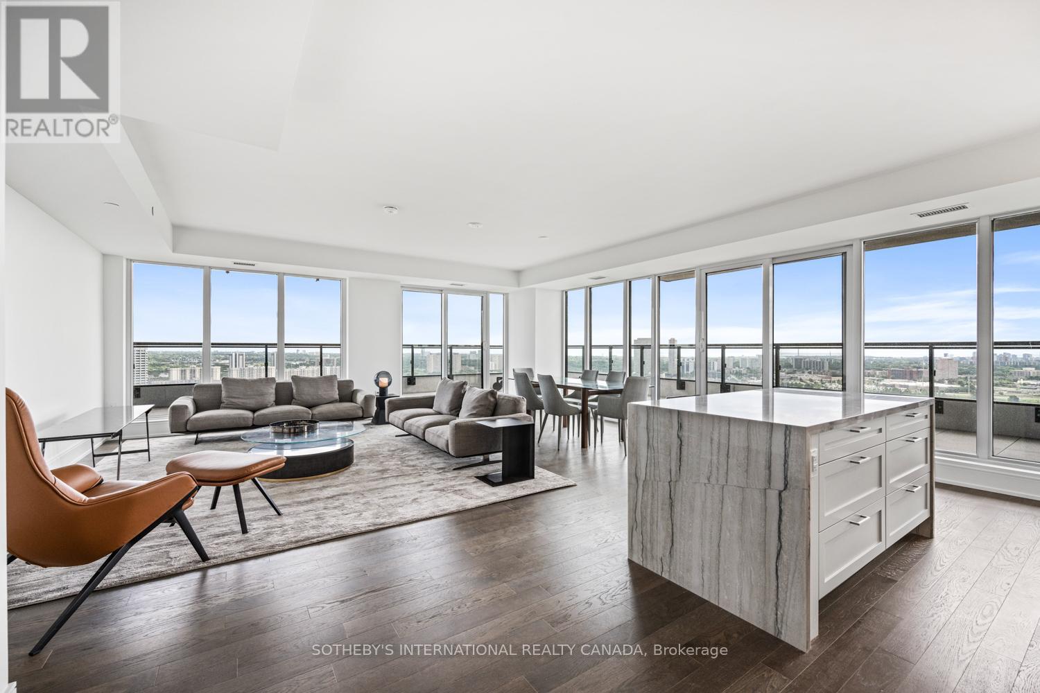 2909 - 30 Inn On The Park Drive, Toronto, Ontario  M3C 0P7 - Photo 2 - C12716358