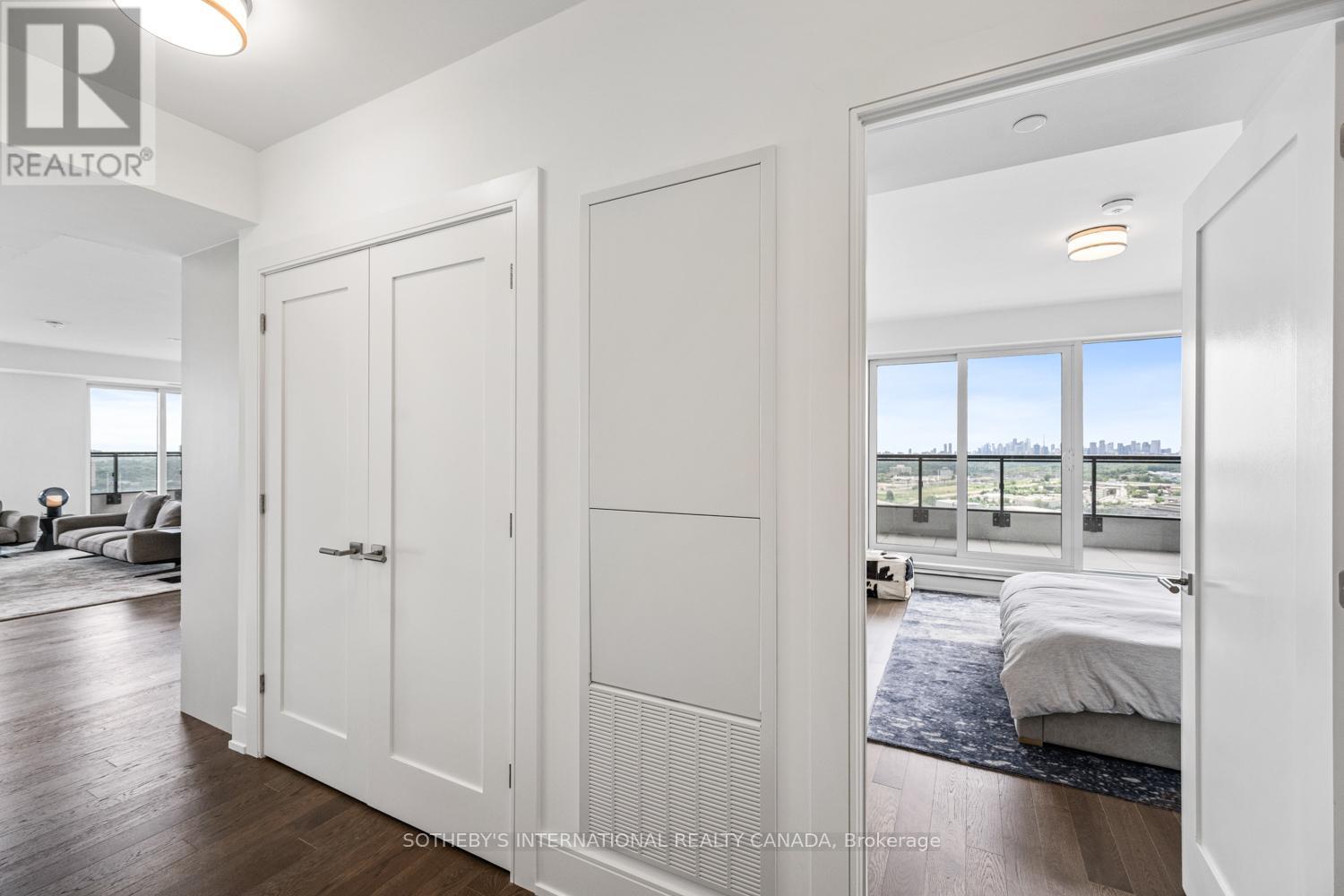 2909 - 30 Inn On The Park Drive, Toronto, Ontario  M3C 0P7 - Photo 10 - C12716370