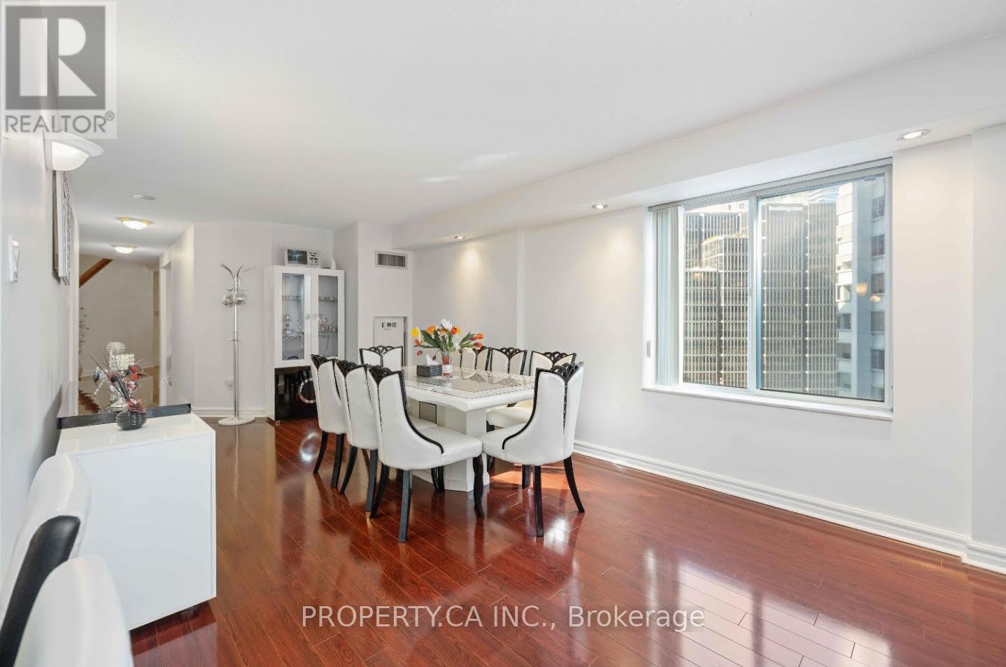 1109 - 33 University Avenue, Toronto, Ontario  M5J 2S7 - Photo 4 - C12716420